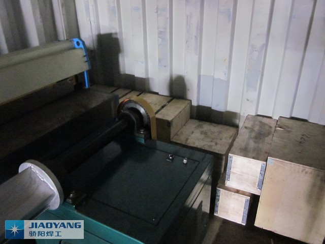 出口至加蓬的钢筋网排焊机整齐装入箱内 图2